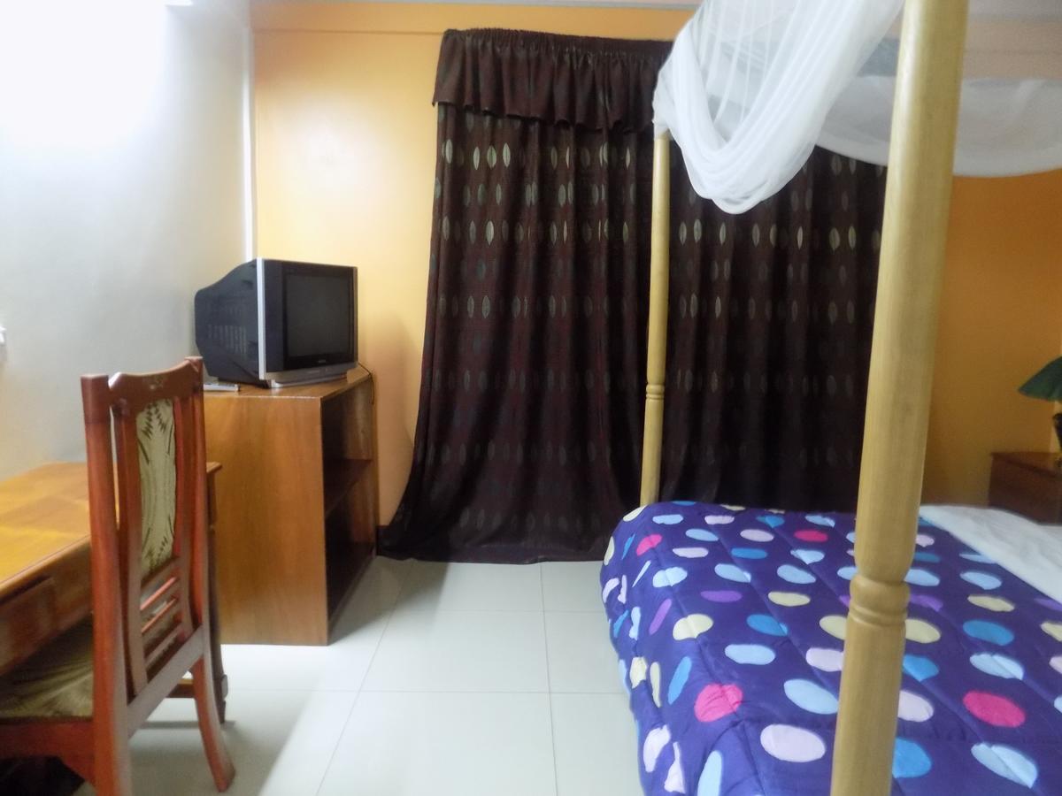 Kayegi Hotel Mbale Екстериор снимка