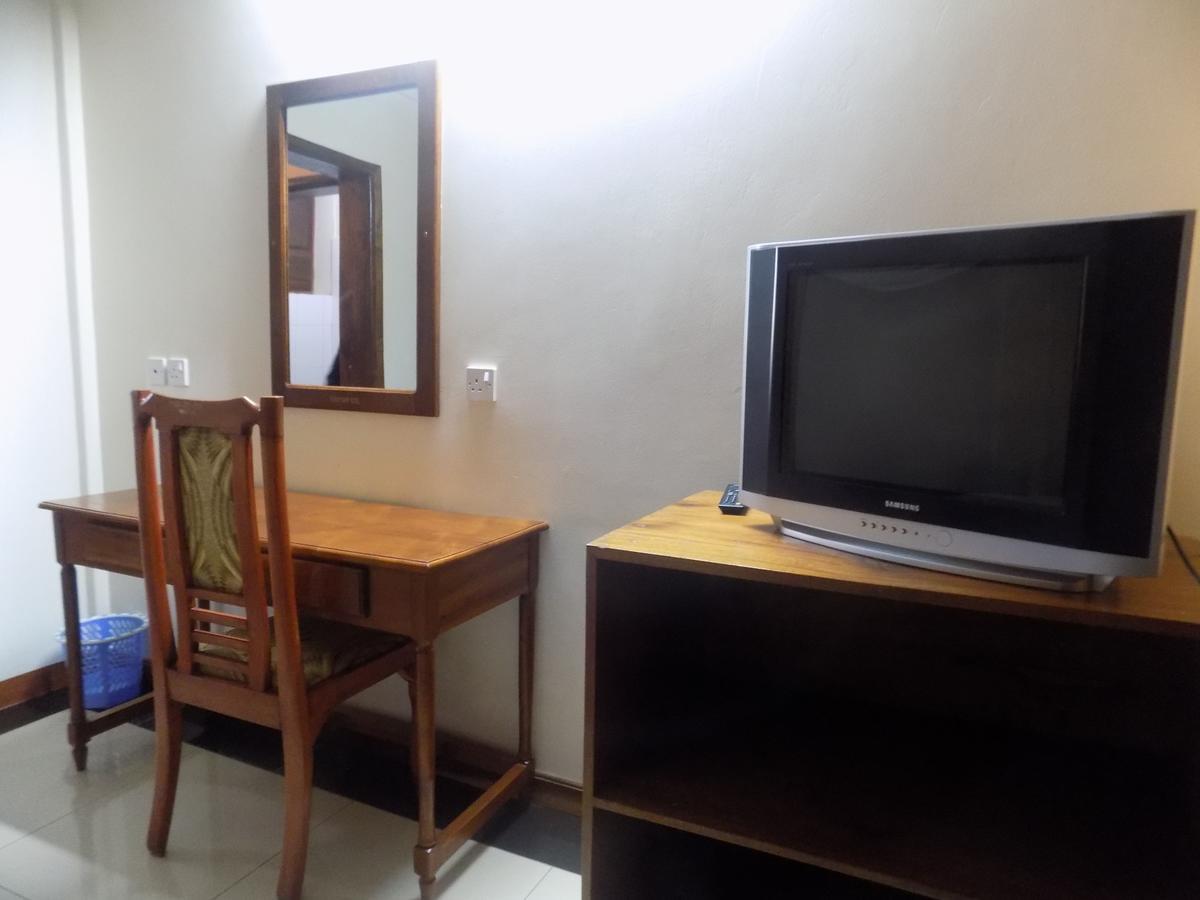 Kayegi Hotel Mbale Екстериор снимка