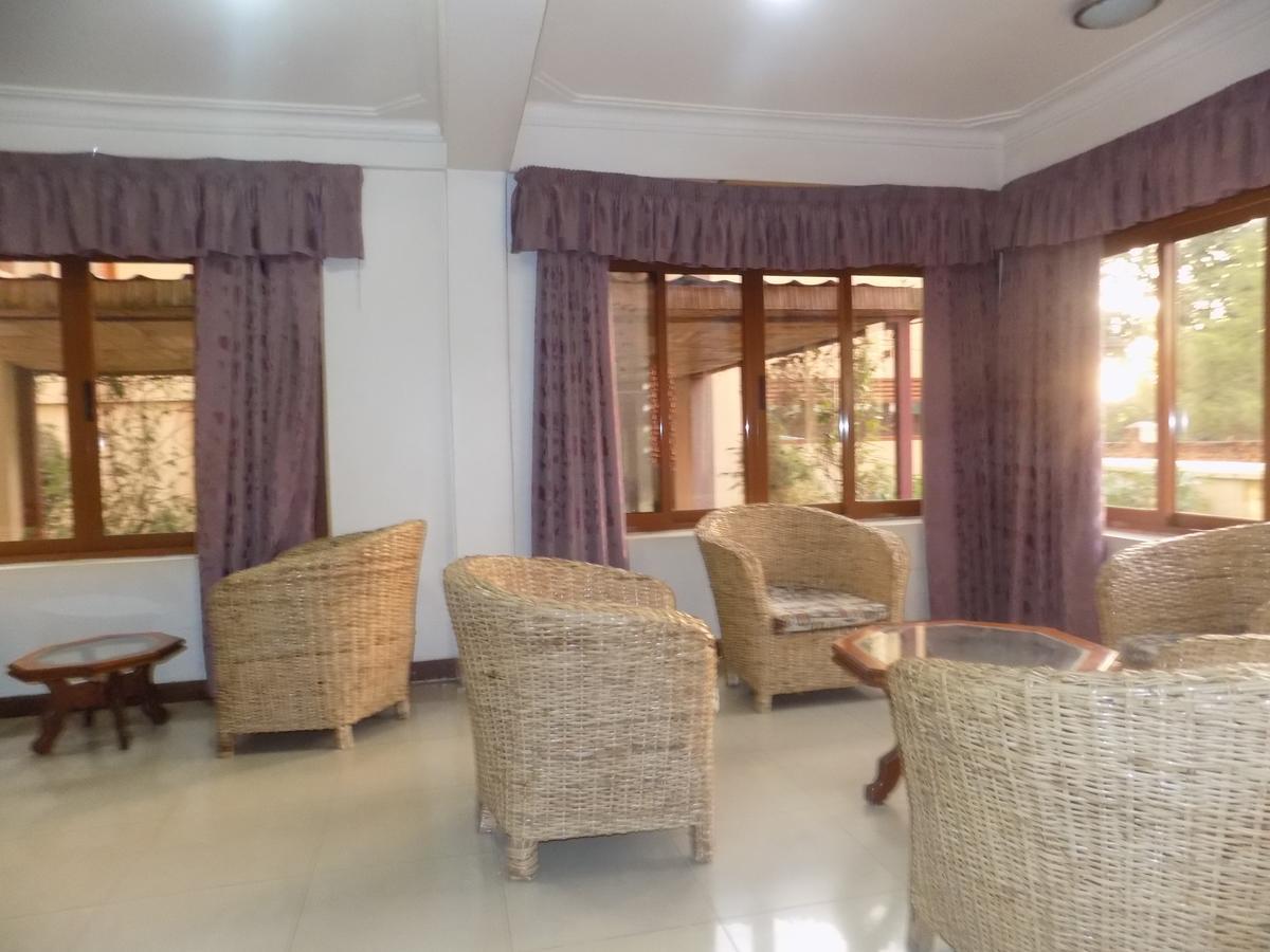 Kayegi Hotel Mbale Екстериор снимка