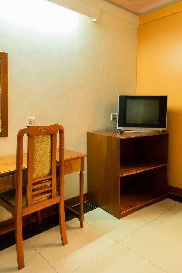 Kayegi Hotel Mbale Екстериор снимка