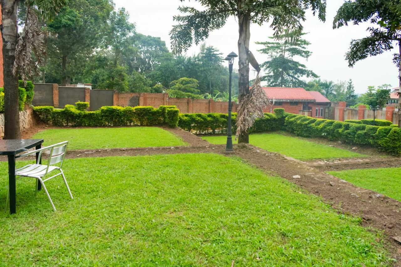 Kayegi Hotel Mbale Екстериор снимка