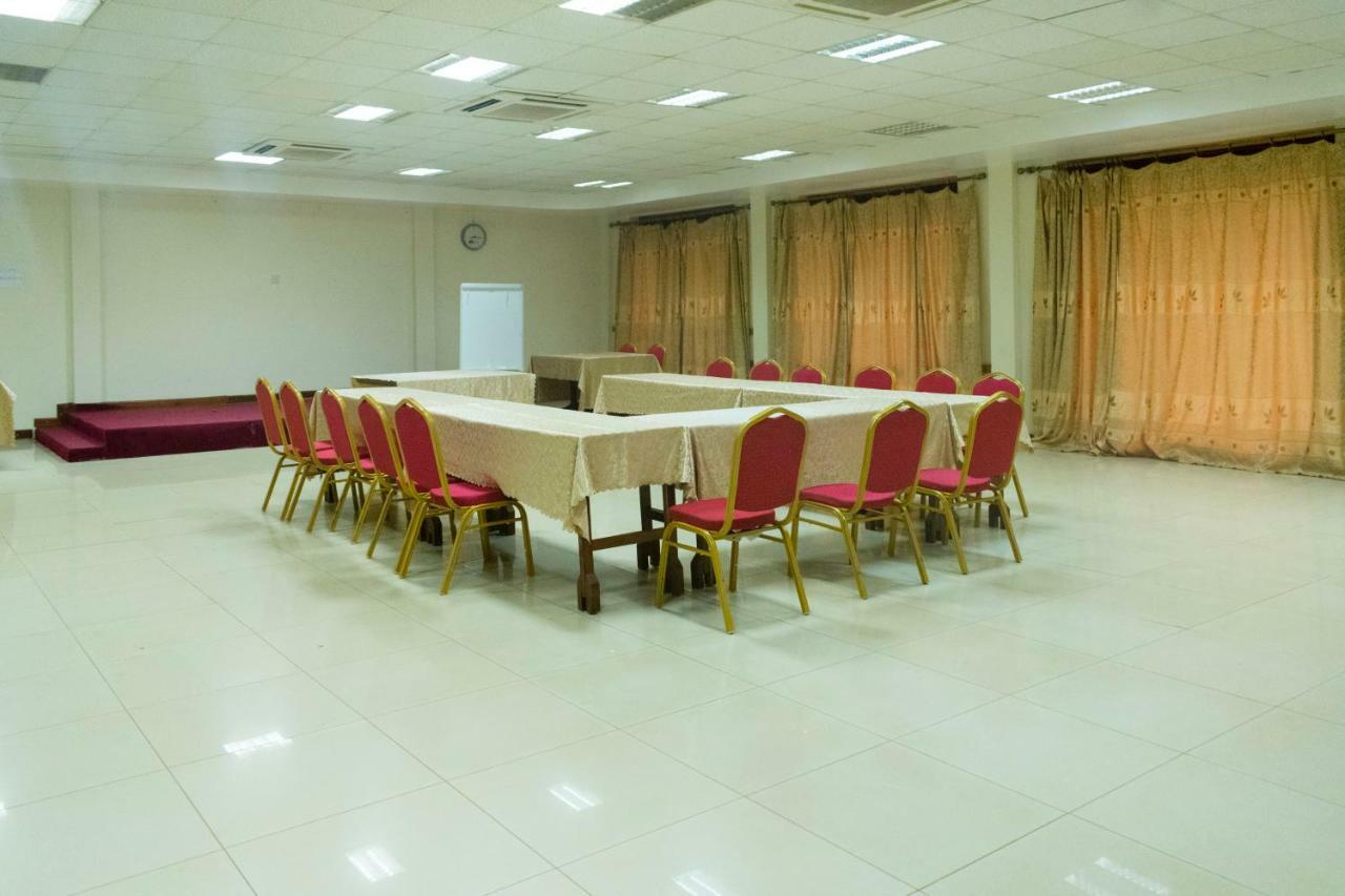 Kayegi Hotel Mbale Екстериор снимка