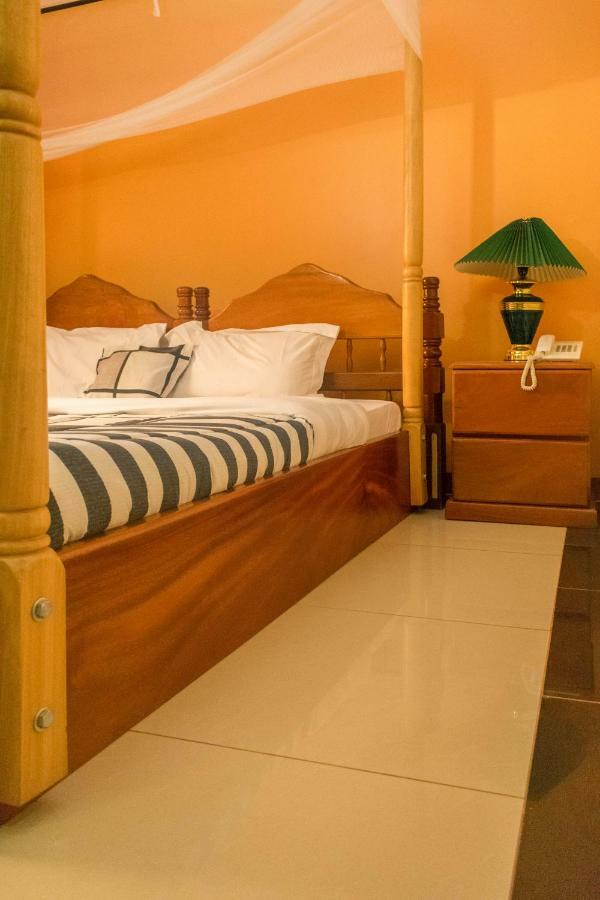 Kayegi Hotel Mbale Екстериор снимка